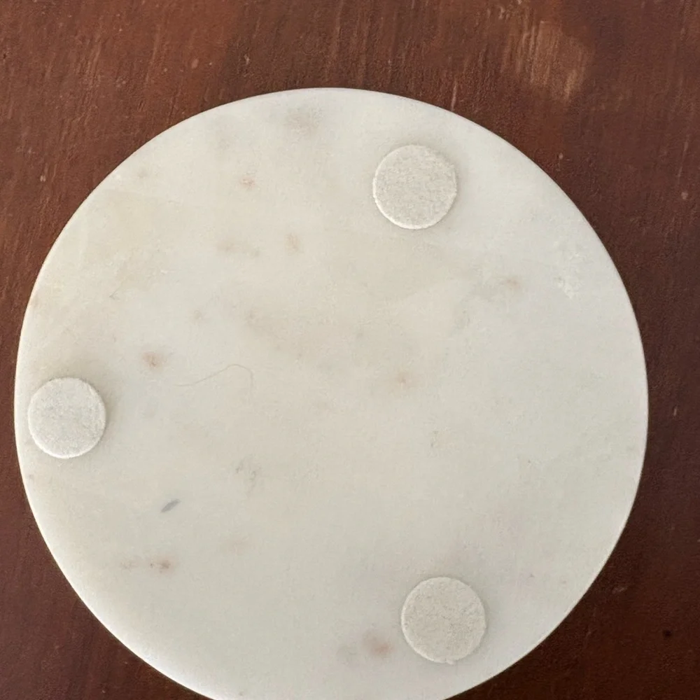 Set of 4 coasters with gold shamrocks